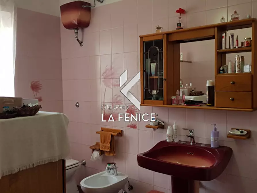 Immagine 26 di Villa in vendita  in contrada Scianna a Locorotondo