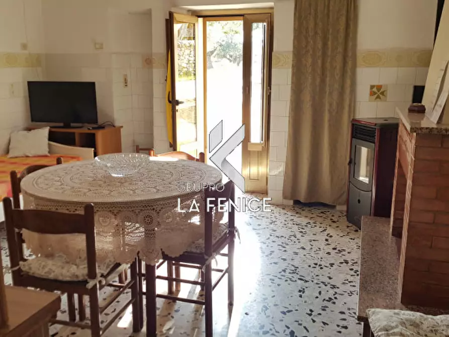 Immagine 36 di Villa in vendita  in contrada Scianna a Locorotondo