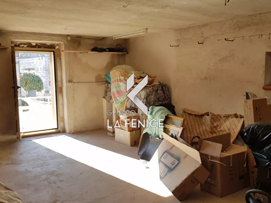 Immagine 38 di Villa in vendita  in contrada Scianna a Locorotondo