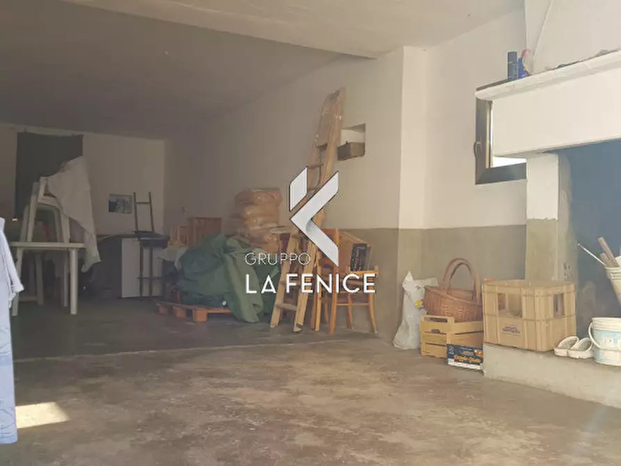 Immagine 39 di Villa in vendita  in contrada Scianna a Locorotondo