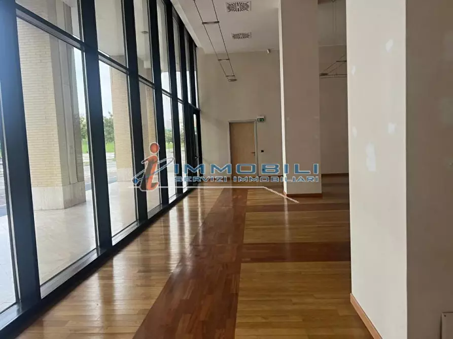 Immagine 5 di Negozio in affitto  in VIA CANTORE GEN. a Sesto San Giovanni