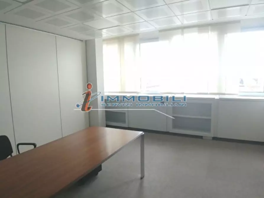 Immagine 12 di Ufficio in affitto  in VIA FANTOLI GAUDENZIO a Milano