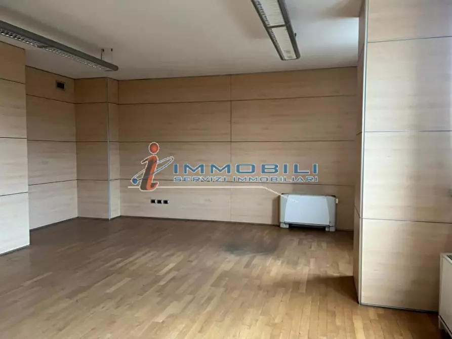 Immagine 6 di Attività commerciale in affitto  in VIA CANTORE GEN. a Sesto San Giovanni