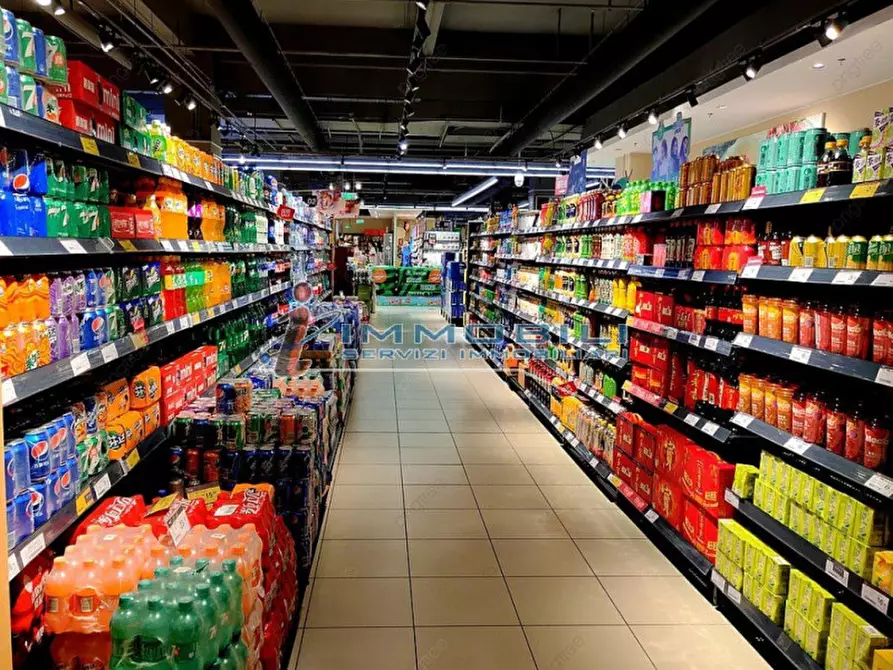 Immagine 8 di Attività commerciale in affitto  in VIA ITALIA a Sesto San Giovanni