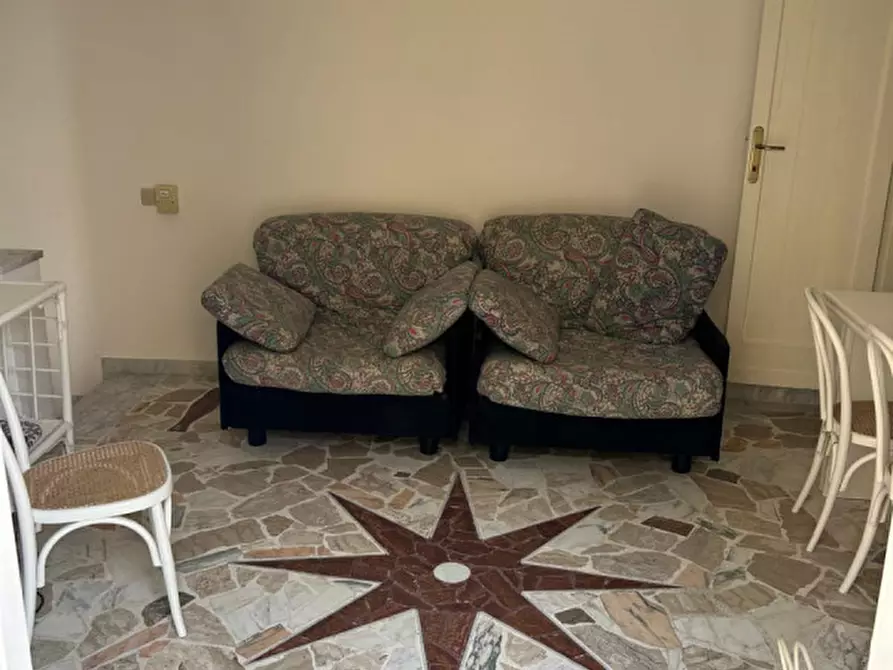 Immagine 6 di Palazzo in vendita  in CORSO VITTORIO EMANUELE a San Felice Circeo