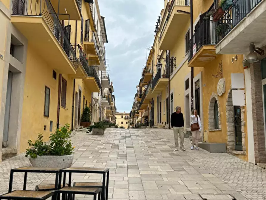 Immagine 16 di Palazzo in vendita  in CORSO VITTORIO EMANUELE a San Felice Circeo