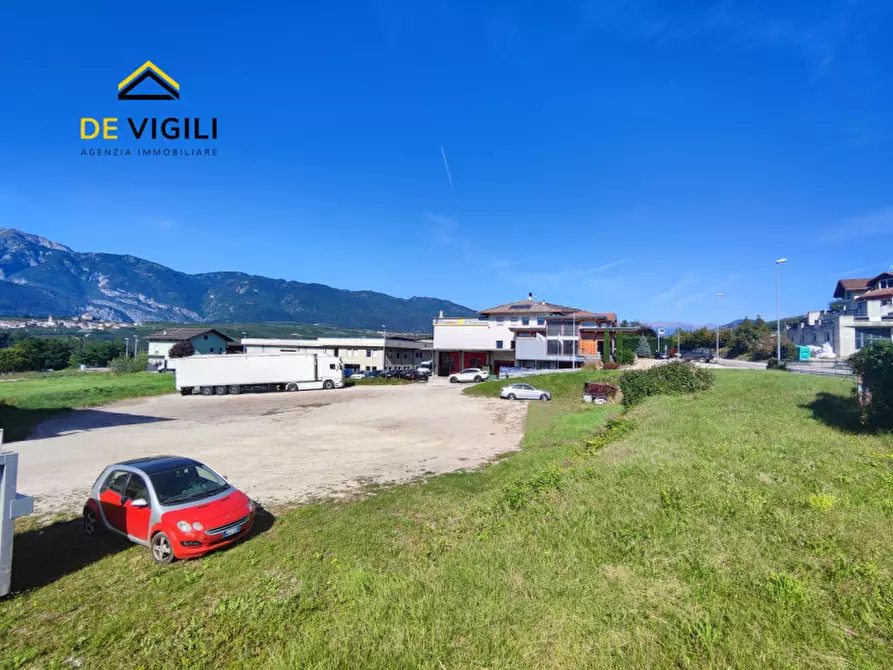 Immagine 4 di Capannone industriale in vendita  in Via Roma a Predaia