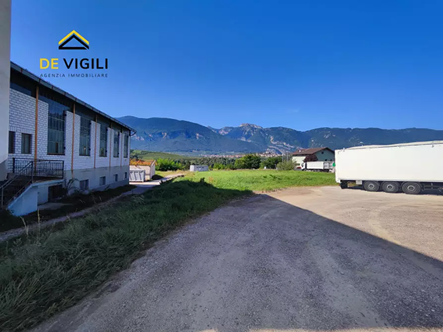 Immagine 7 di Capannone industriale in vendita  in Via Roma a Predaia