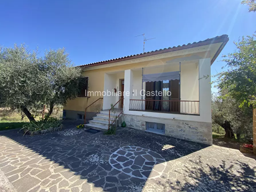 Immagine 1 di Casa indipendente in vendita  in vaiano a Castiglione Del Lago