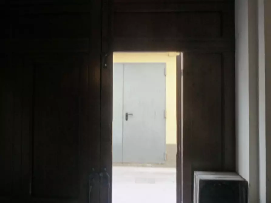 Immagine 13 di Negozio in vendita  in Via Colorno, 99 a Parma