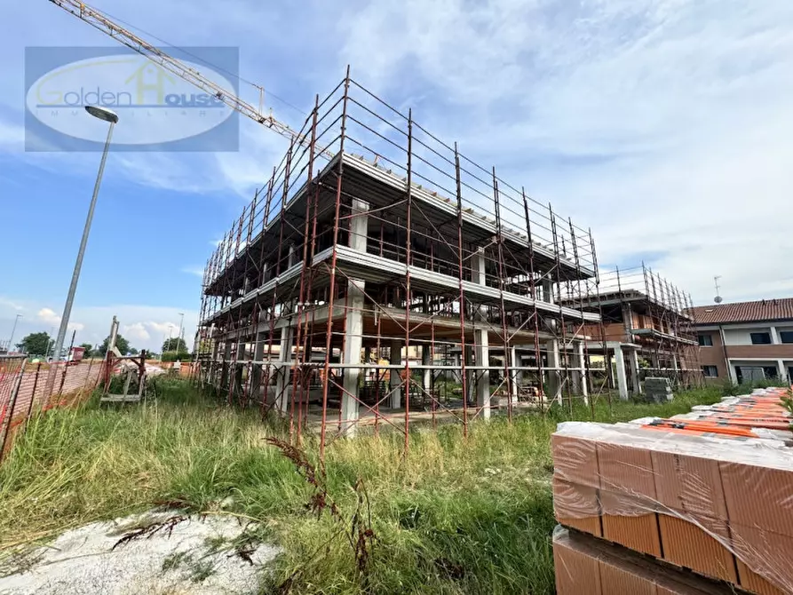 Immagine 4 di Appartamento in vendita  in Via Cesare Terranova a Argenta