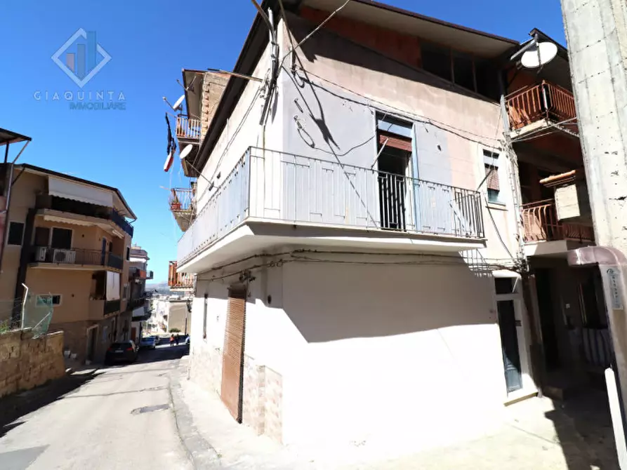 Immagine 2 di Appartamento in vendita  in via Penninello n.32 a Palagonia