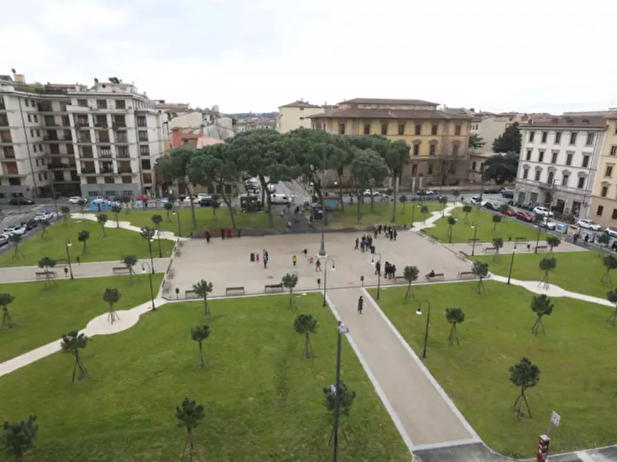 Immagine 3 di Attività commerciale in vendita  in VIA DELLO STATUTO a Firenze