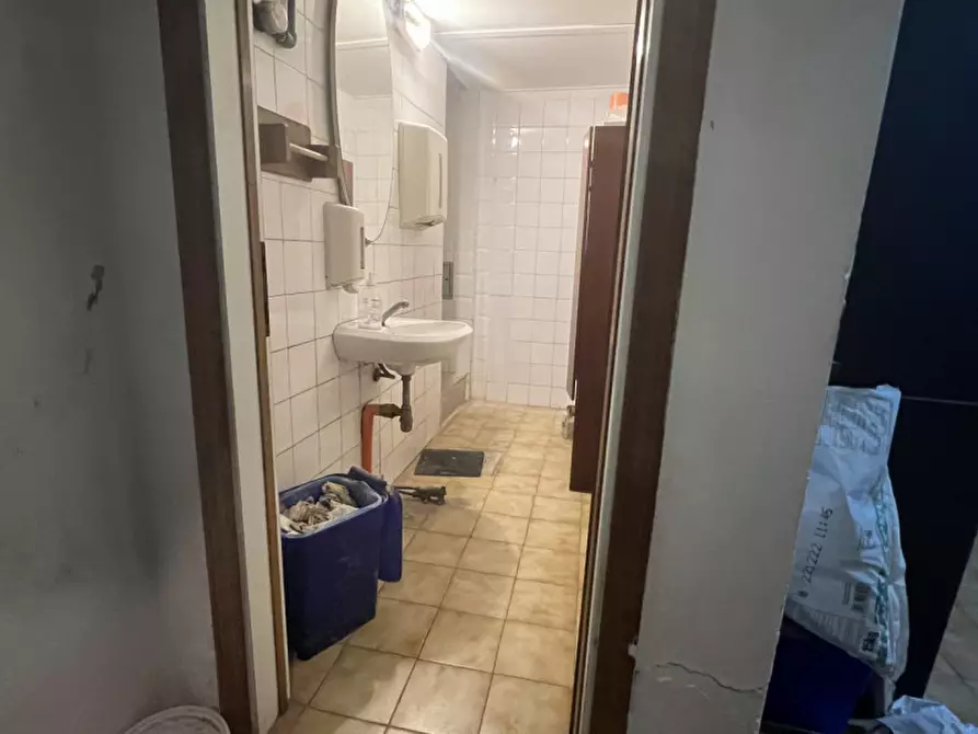 Immagine 7 di Attività commerciale in vendita  in VIA DELLO STATUTO a Firenze