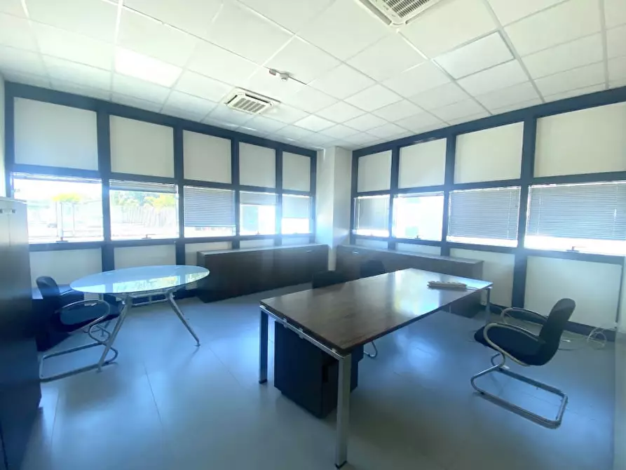 Immagine 5 di Ufficio in vendita  in VIA MEUCCI a Forli'