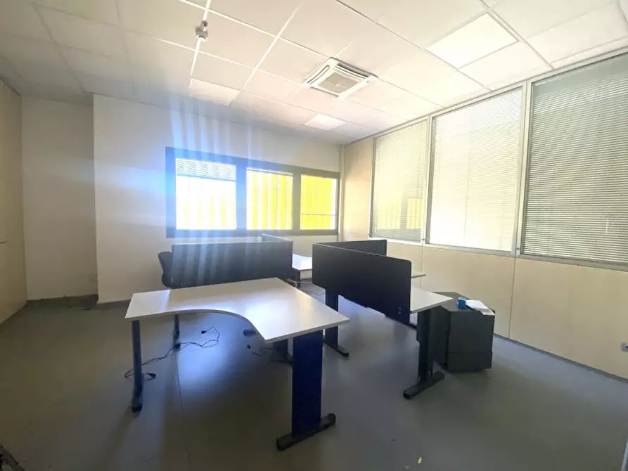 Immagine 7 di Ufficio in vendita  in VIA MEUCCI a Forli'