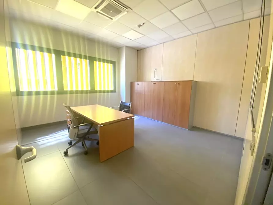 Immagine 8 di Ufficio in vendita  in VIA MEUCCI a Forli'