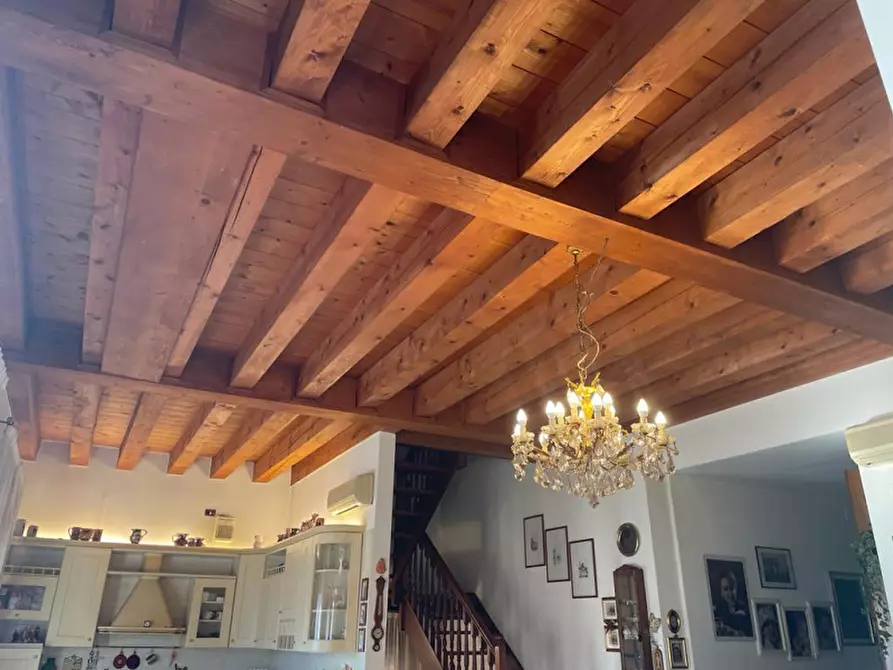 Immagine 11 di Appartamento in vendita  a Montegrotto Terme