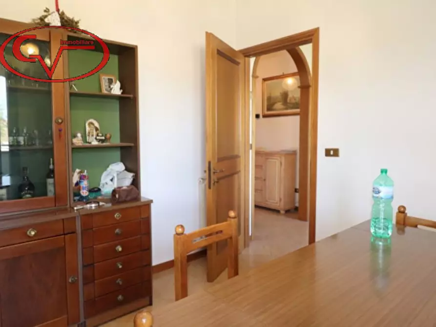 Immagine 10 di Villetta a schiera in vendita  a Bucine