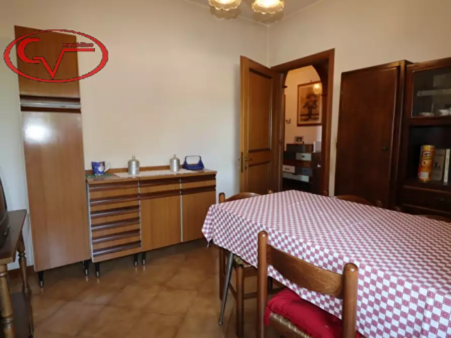 Immagine 27 di Villetta a schiera in vendita  a Bucine