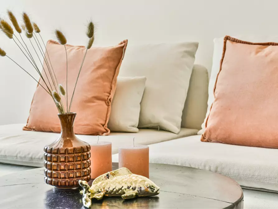 Immagine 10 di Villa in vendita  in via Borri a Montechiarugolo