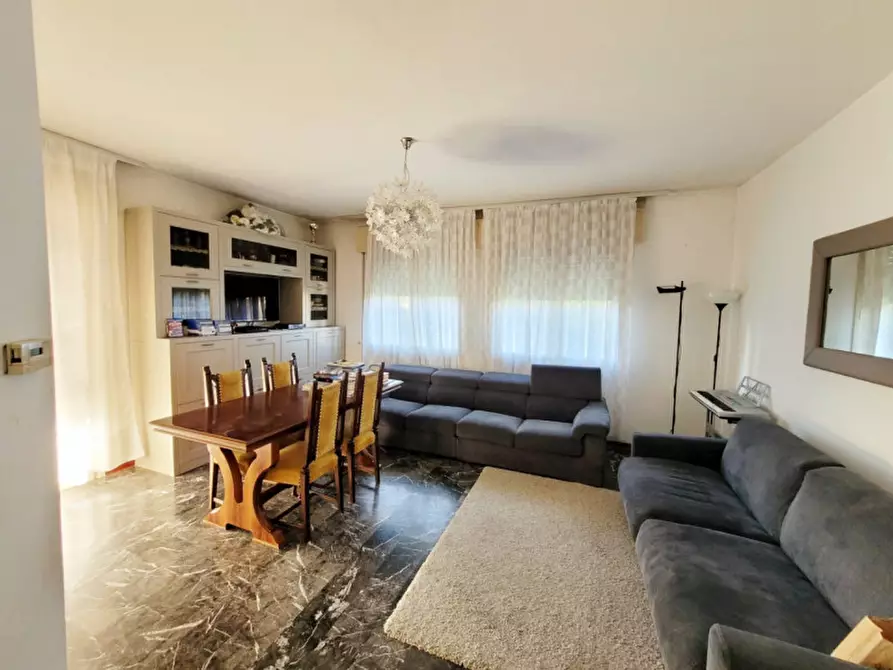 Immagine 1 di Appartamento in vendita  in via Mirabello, 24 a Torreglia