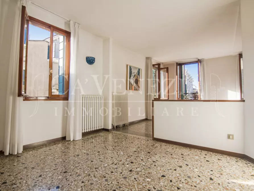 Immagine 3 di Appartamento in vendita  a Venezia