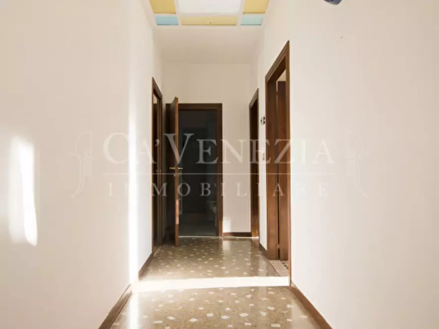 Immagine 6 di Appartamento in vendita  a Venezia