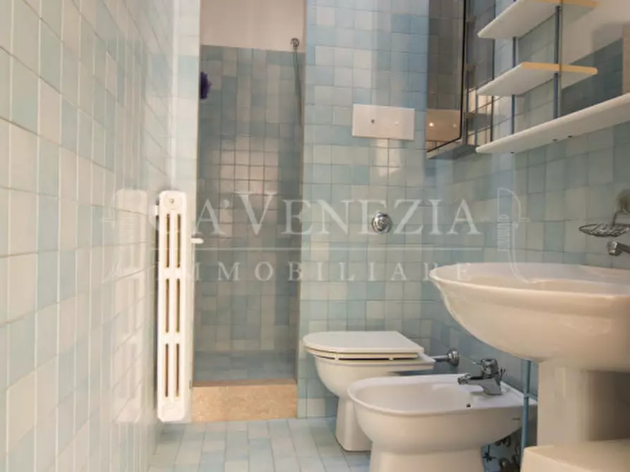 Immagine 10 di Appartamento in vendita  a Venezia