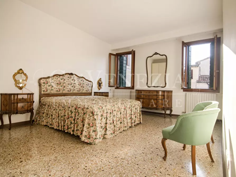Immagine 13 di Appartamento in vendita  a Venezia