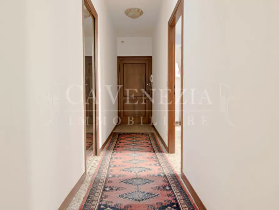 Immagine 17 di Appartamento in vendita  a Venezia