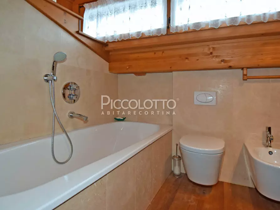 Immagine 15 di Appartamento in affitto  in Corso Italia a Cortina D'ampezzo