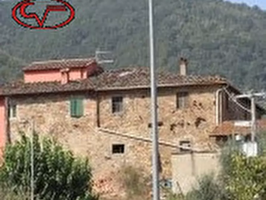 Immagine 1 di Rustico / casale in vendita  in castelnuovo dei sabbioni a Cavriglia