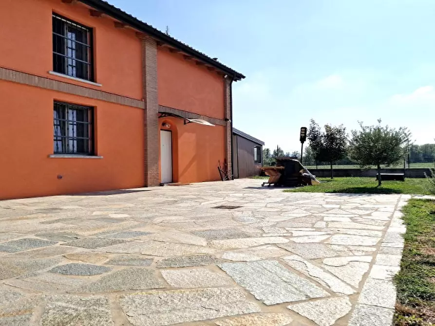 Immagine 4 di Villa in vendita  in Chero a Carpaneto Piacentino