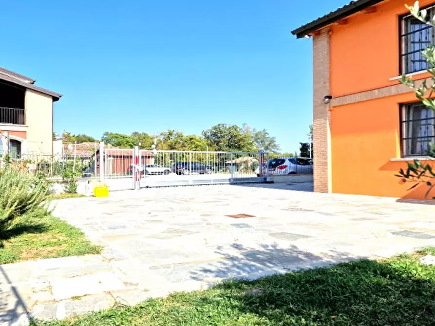 Immagine 5 di Villa in vendita  in Chero a Carpaneto Piacentino