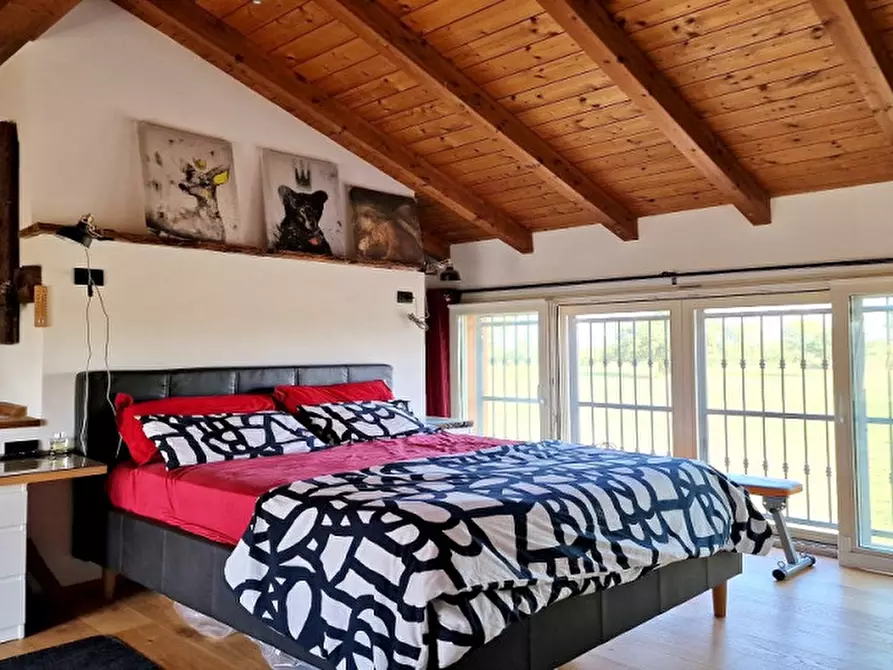 Immagine 23 di Villa in vendita  in Chero a Carpaneto Piacentino