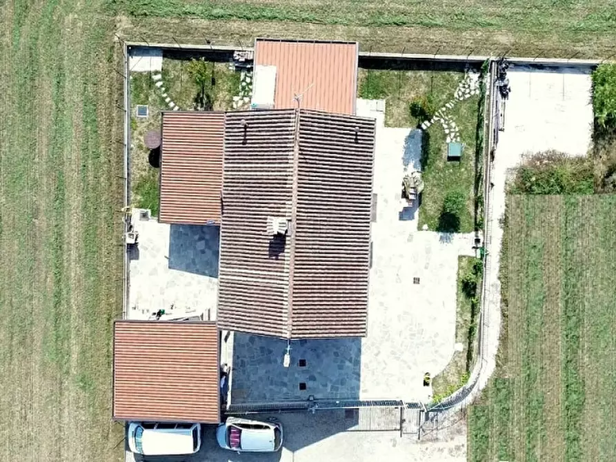 Immagine 26 di Villa in vendita  in Chero a Carpaneto Piacentino