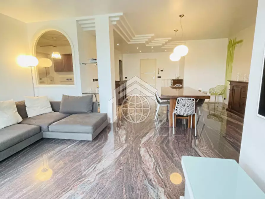 Immagine 3 di Appartamento in affitto  in Via Brusada a Gardone Riviera