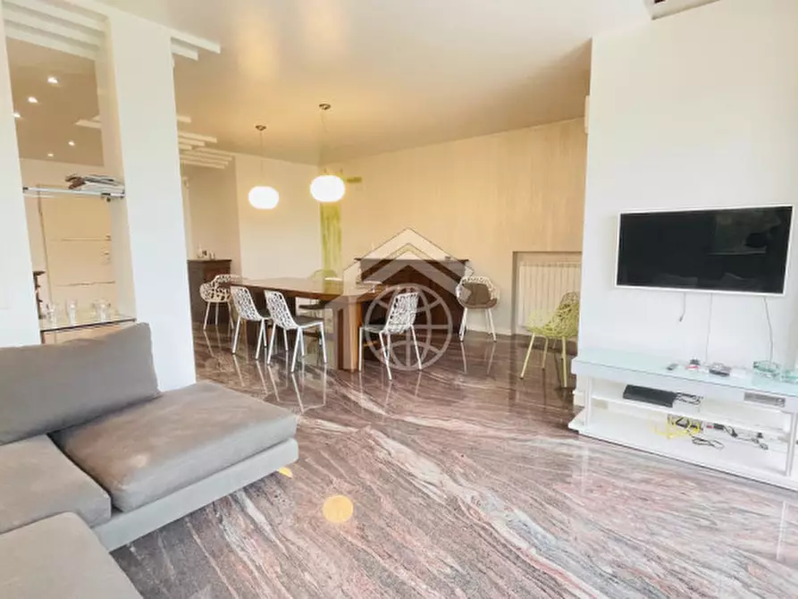 Immagine 4 di Appartamento in affitto  in Via Brusada a Gardone Riviera