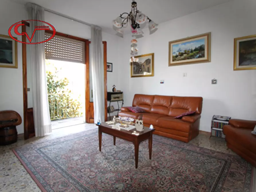 Immagine 1 di Casa bifamiliare in vendita  in Gruccia a San Giovanni Valdarno