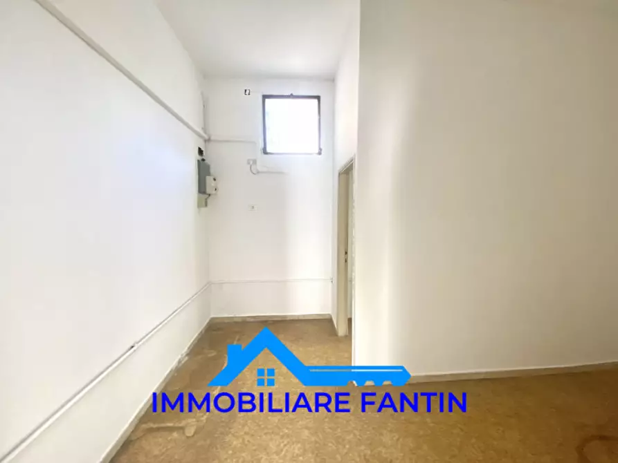 Immagine 9 di Negozio in vendita  in Via San Zeno 15D a Treviso