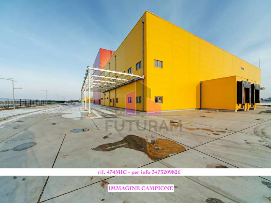 Immagine 1 di Capannone industriale in affitto  in sr 307 a Loreggia