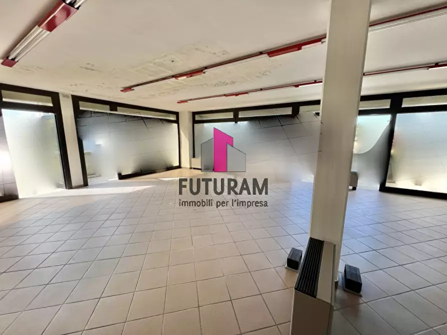 Immagine 12 di Ufficio in affitto  in Via roma a Campodarsego