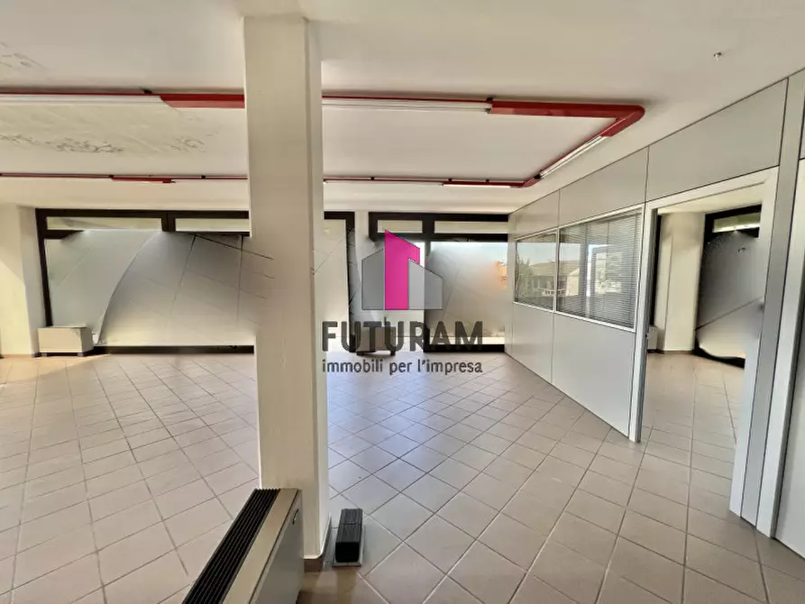 Immagine 14 di Ufficio in affitto  in Via roma a Campodarsego