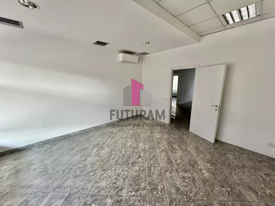 Immagine 11 di Ufficio in vendita  in VIA ROMA a Campodarsego