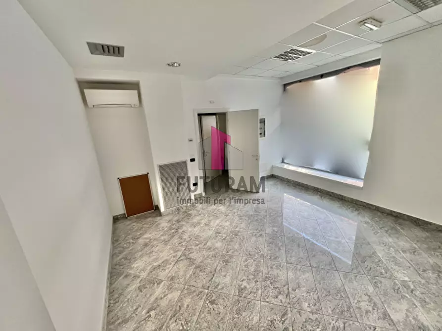 Immagine 12 di Ufficio in vendita  in VIA ROMA a Campodarsego