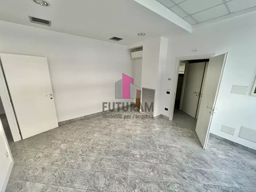 Immagine 13 di Ufficio in vendita  in VIA ROMA a Campodarsego