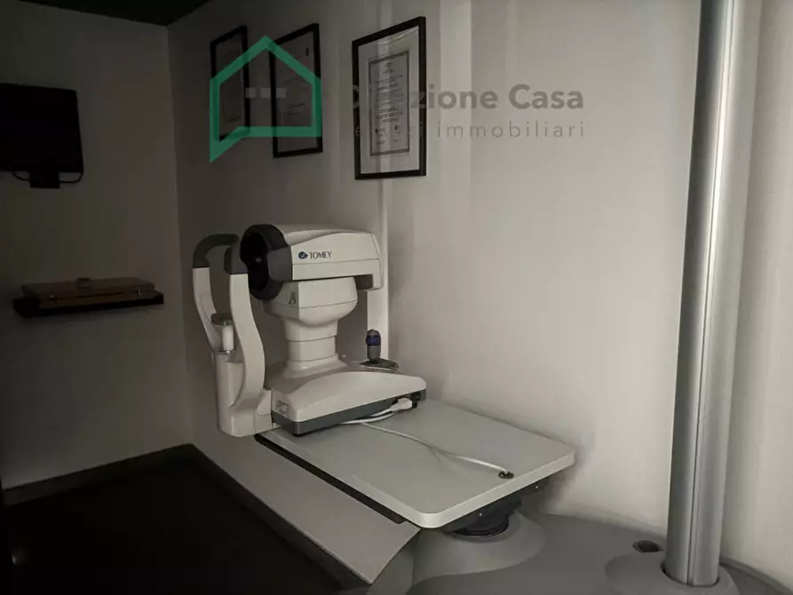 Immagine 18 di Negozio in vendita  in Centro Direzionale E/7 a Napoli