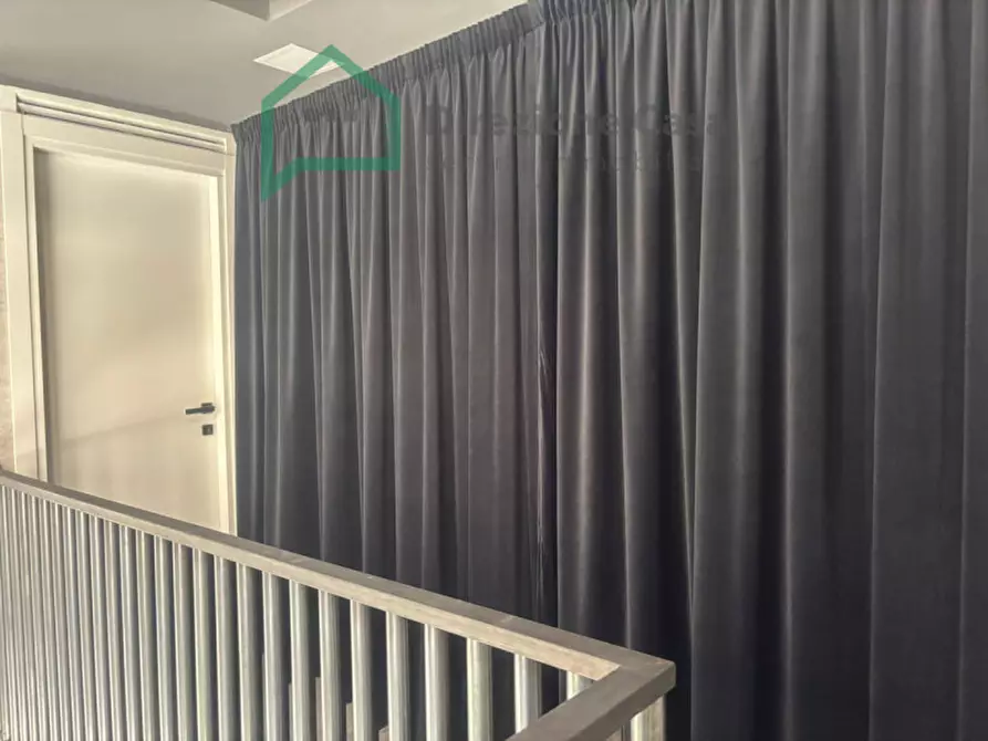 Immagine 21 di Negozio in vendita  in Centro Direzionale E/7 a Napoli