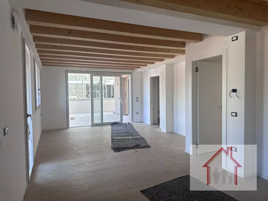 Immagine 2 di Attico in vendita  a Treviso